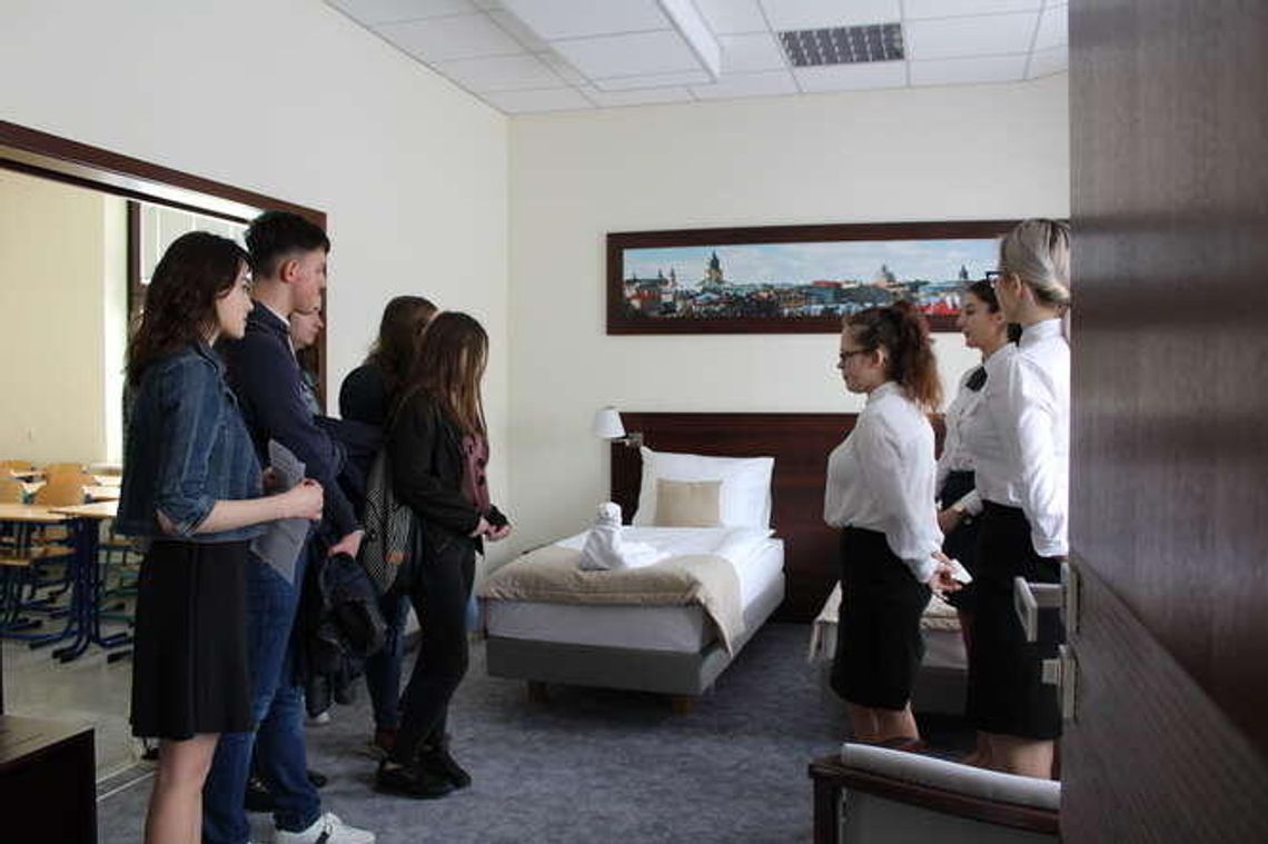 Nie tylko kulinarna podróż do Hiszpanii i Włoch. Tak szkoła kusi kandydatów [zdjęcia]