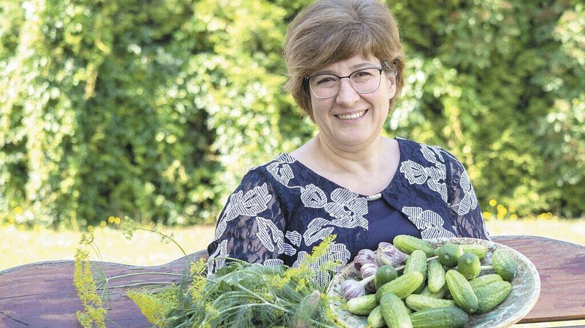 Nie tylko małosolne. Kanapka z ogórkiem i miodem, mizeria z rodzynkami
