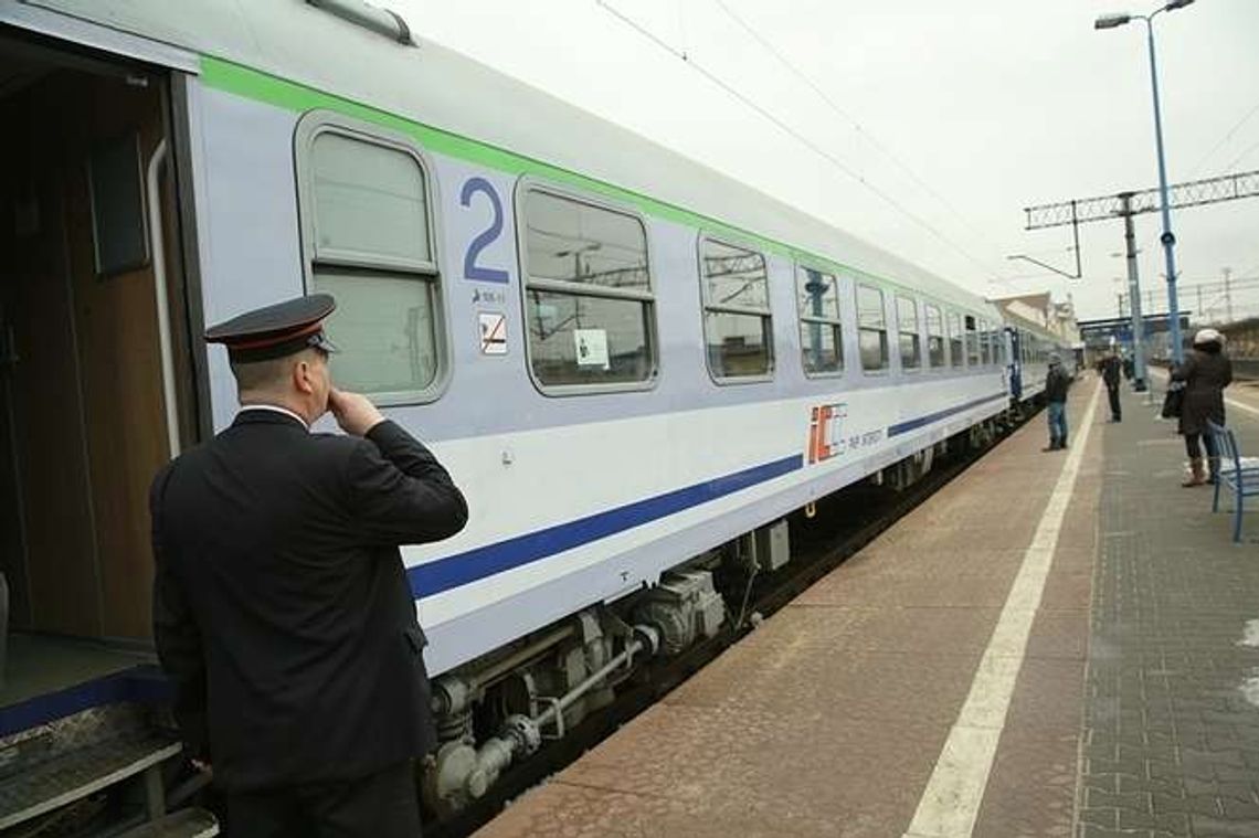 Nie ubędzie pociągów z Lublina do Warszawy. Jest nowy rozkład jazdy Nie ubędzie pociągów z Lublina do Warszawy. Jest nowy rozkład jazdy