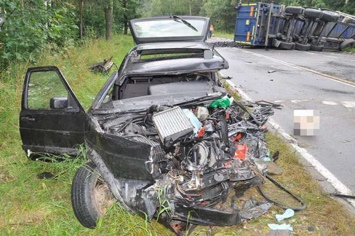 Nie udzielił pierwszeństwa ciężarówce. 67-latek zginął na miejscu Nie udzielił pierwszeństwa ciężarówce. 67-latek zginął na miejscu