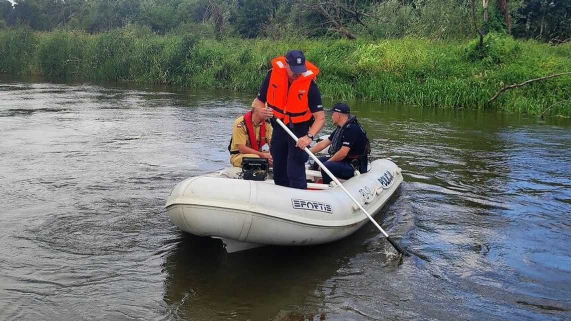 Nie ustają poszukiwania mężczyzny, który wskoczył do rzeki