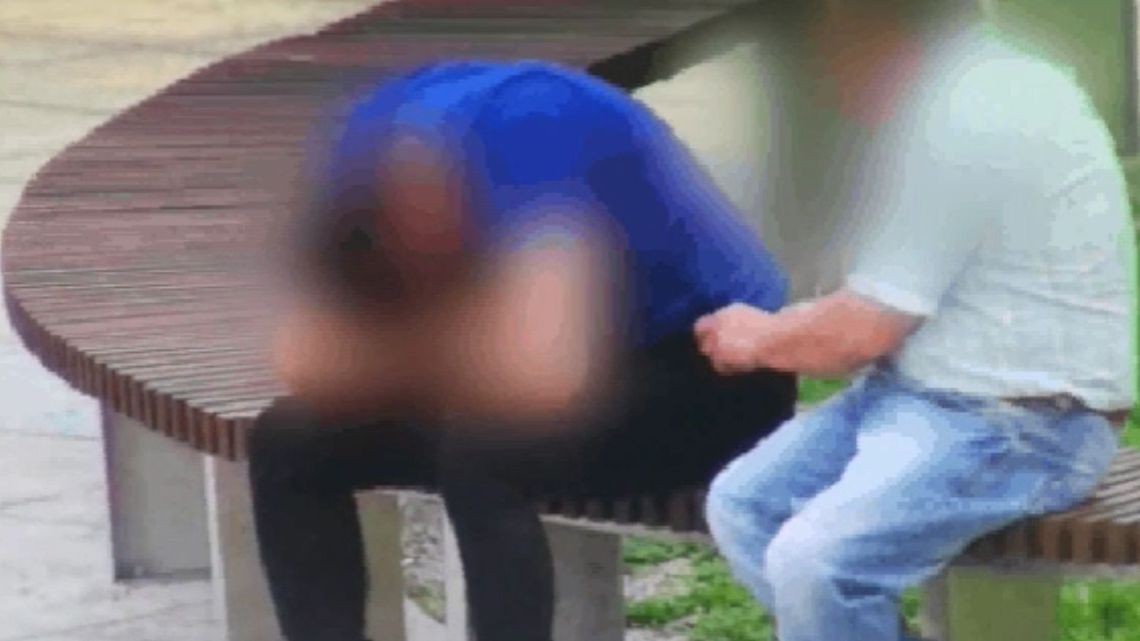 Nie warto spać na placu Litewskim w Lublinie. Kieszonkowiec w akcji [wideo]