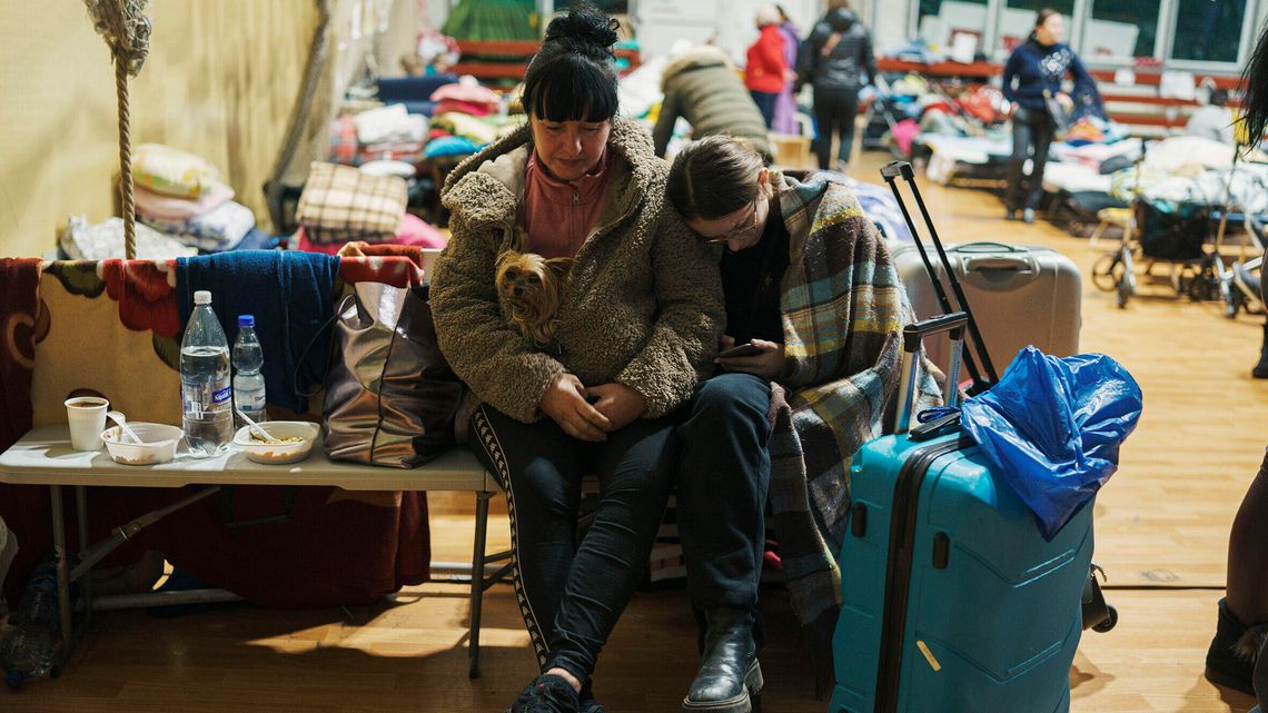 Nie wiedzą gdzie jadą. Na oślep, byle dalej od wojny
