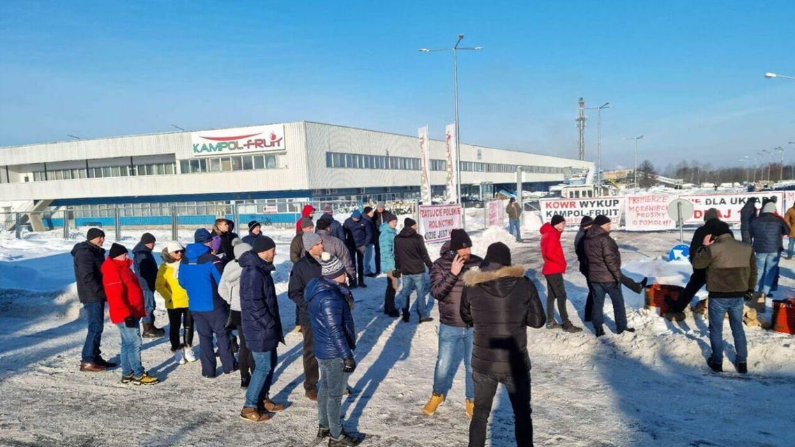 Nie wpłynęła żadna oferta. Kampol-Fruit na sprzedaż w częściach