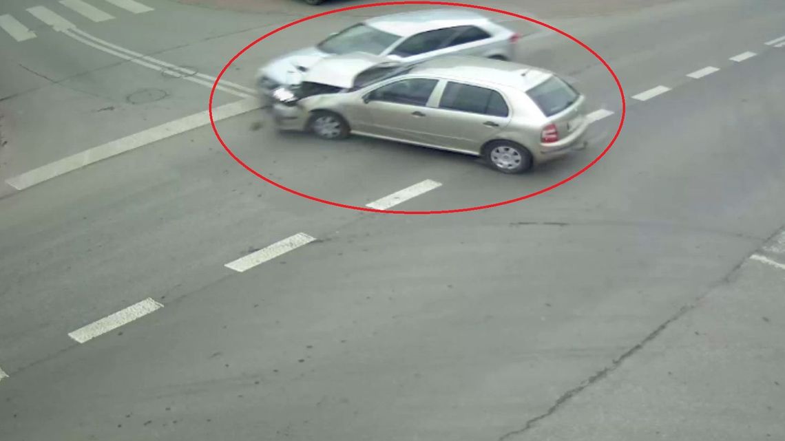 Nie zatrzymała się na znaku "STOP". Wypadek zarejestrował monitoring [wideo]