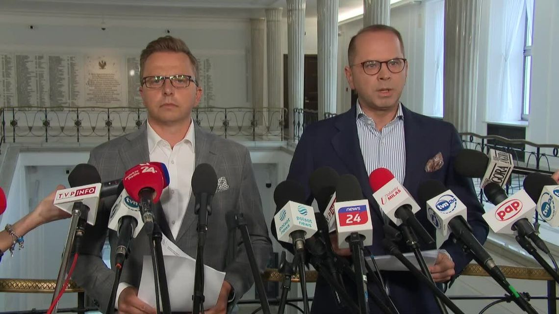 Nie żyje handlarz bronią, który miał dostarczyć respiratory. "Przez miesiąc państwo polskie nie zauważyło sprawy, albo nie chciało zauważyć" Nie żyje handlarz bronią, który miał dostarczyć respiratory. "Przez miesiąc państwo polskie nie zauważyło sprawy, albo nie chciało zauważyć"