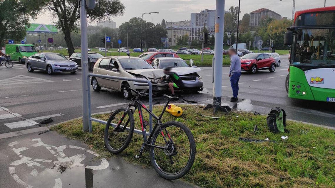 Niebezpieczny poranek na Czechowie. Dwa zderzenia