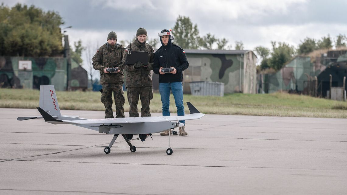 Wojsko wprowadza ograniczenia na Lubelszczyźnie. Zakazy dla dronów i małych samolotów Wojsko wprowadza ograniczenia na Lubelszczyźnie. Zakazy dla dronów i małych samolotów