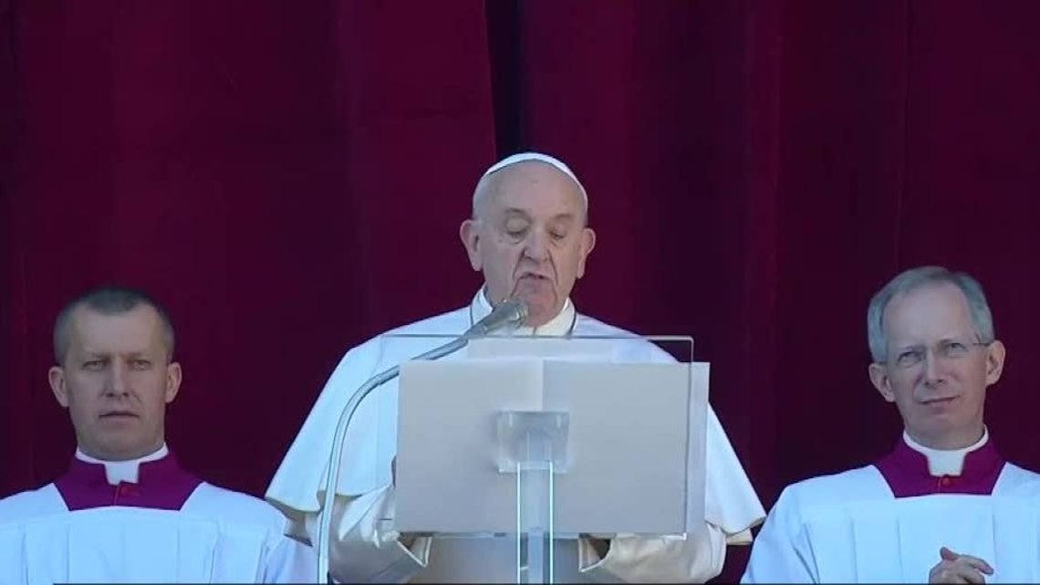 "Niech Syn Boży zstąpi z nieba i ochroni wszystkich tych, którzy z powodu niesprawiedliwości zmuszeni są do emigracji w nadziei na bezpieczne życie" "Niech Syn Boży zstąpi z nieba i ochroni wszystkich tych, którzy z powodu niesprawiedliwości zmuszeni są do emigracji w nadziei na bezpieczne życie"