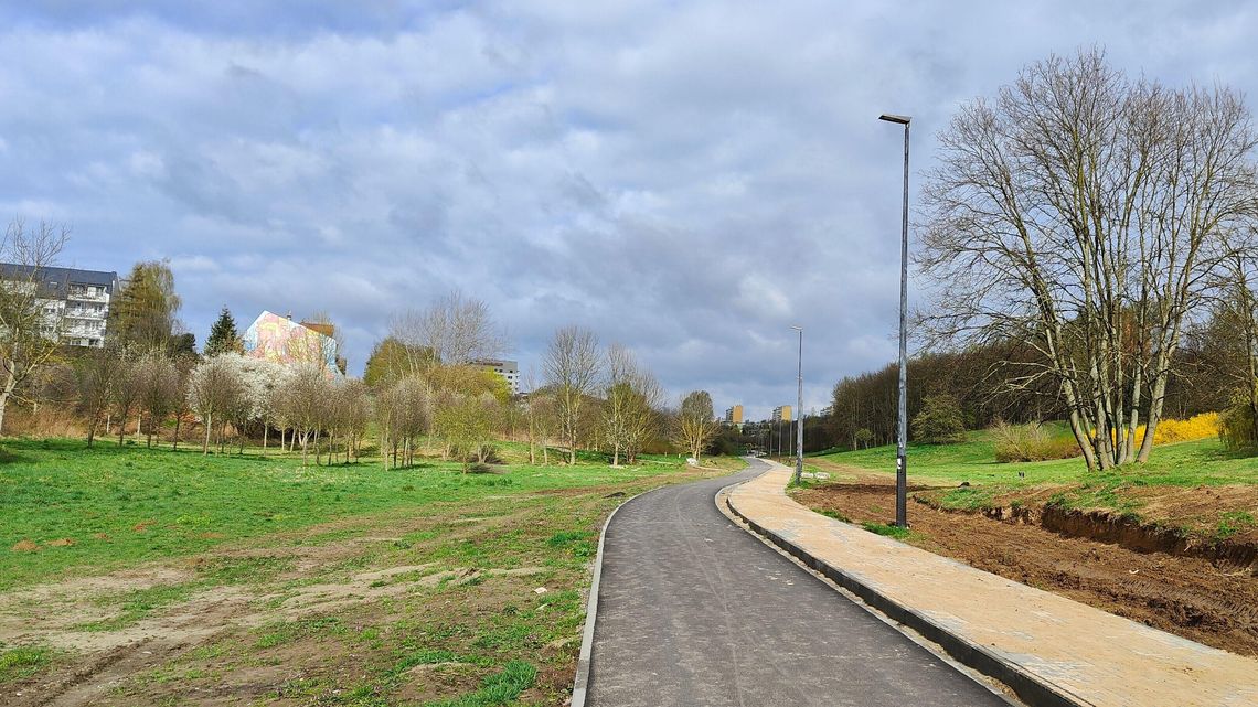 Niedługo na spacer odnowionym wąwozem Rury