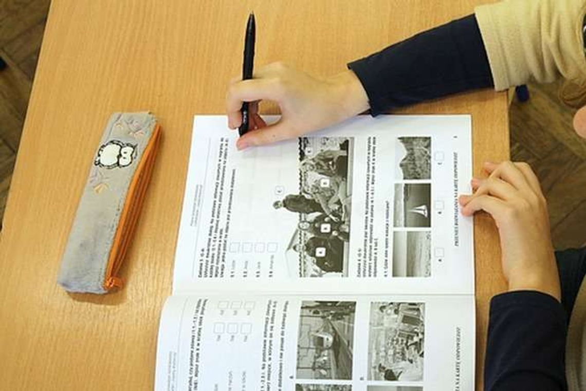 Niedrzwica Duża, Zakrzówek. Szkoły zostają, bo idą do gminy 