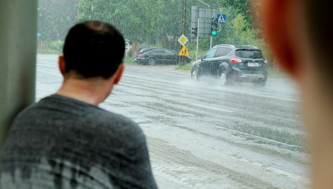Niedziela ma być chłodna i burzowa. Jaka pogoda w kolejnych dniach? Niedziela ma być chłodna i burzowa. Jaka pogoda w kolejnych dniach?