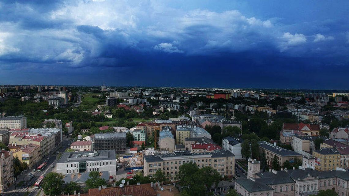 Niedziela w Lublinie pochmurna, ale ciepła. Aktualna sytuacja pogodowa