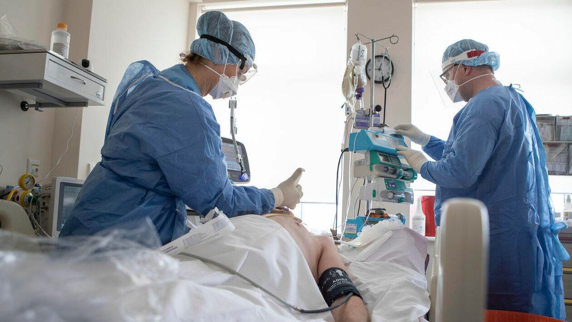 Niedzielski zapowiada szczyt V fali. Nawet 140 tys. zakażeń dziennie