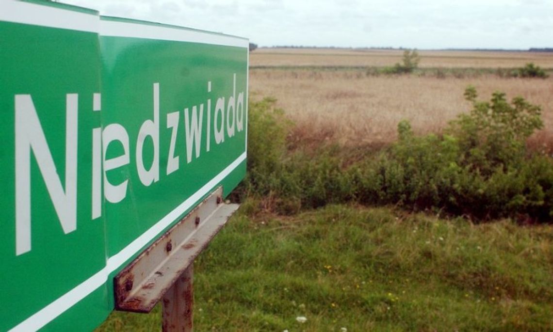 Niedźwiady pożegnanie z lotniskiem