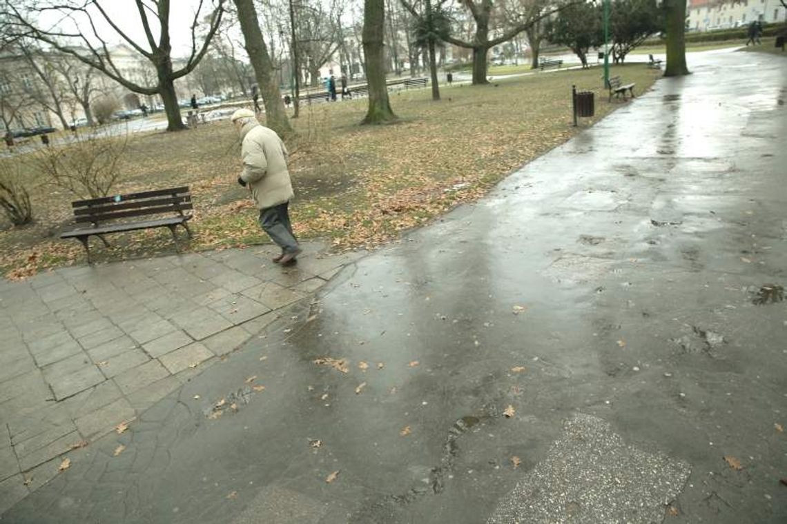 Niekończąca się opowieść o placu Litewskim. Przebudowy na razie nie będzie? Niekończąca się opowieść o placu Litewskim. Przebudowy na razie nie będzie?