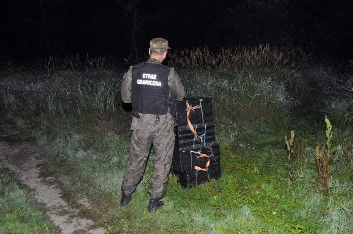 Nielegalne papierosy na pontonie Nielegalne papierosy na pontonie