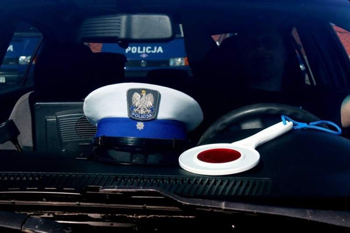 Nielegalne wyścigi na ul. Mełgiewskiej. Policjanci przerwali zabawę