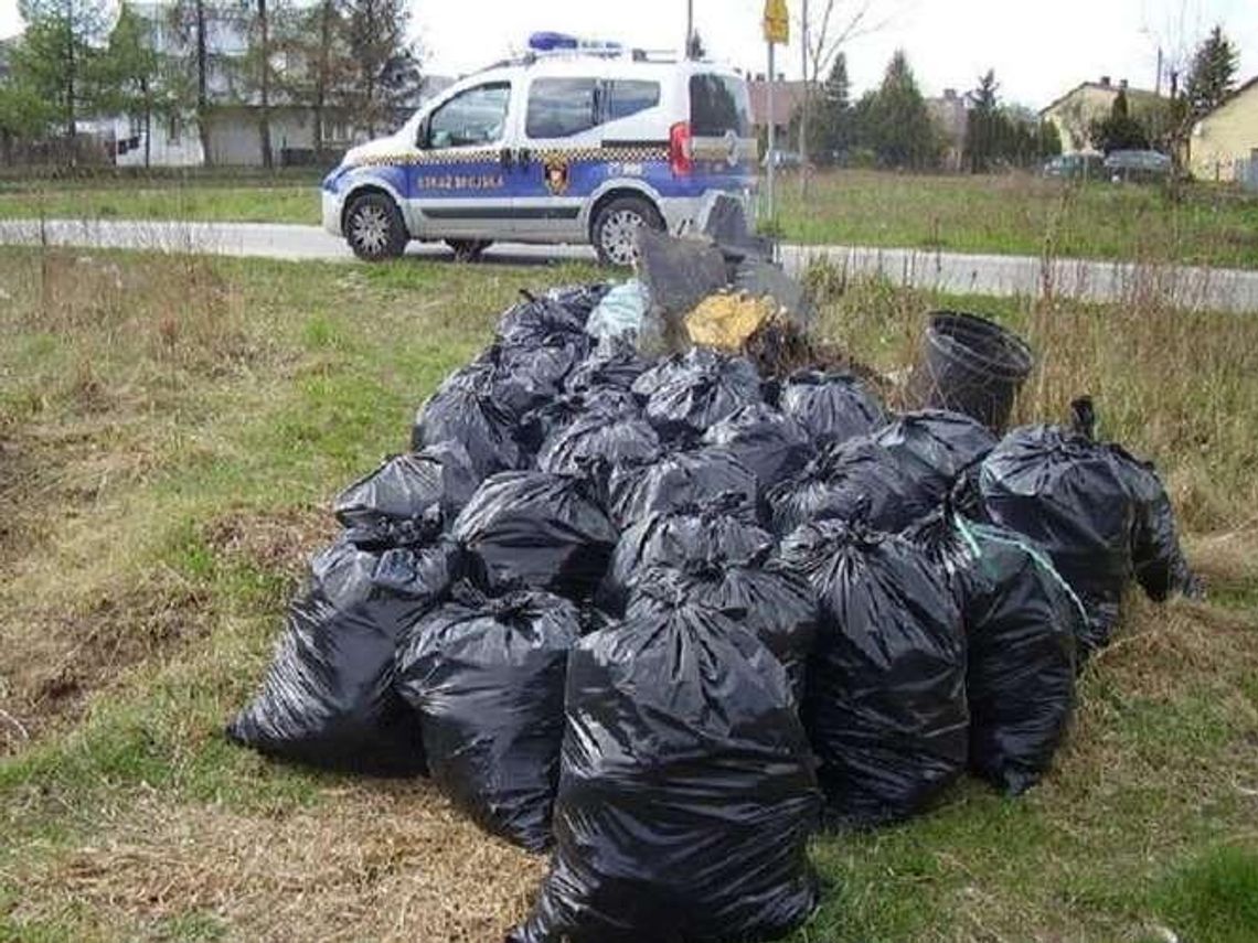 Nielegalne wysypisko? Straż Miejska namierzy osoby wyrzucające śmieci Nielegalne wysypisko? Straż Miejska namierzy osoby wyrzucające śmieci