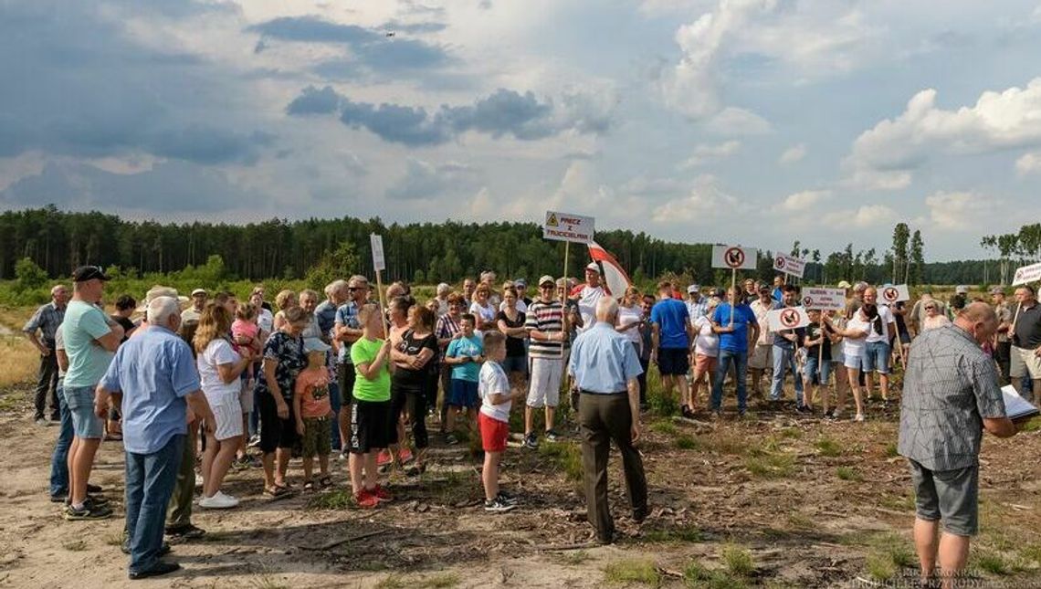 Nielegalnie wycięli 16 hektarów lasu, chcieli budować kurniki. Dobre wiadomości dla mieszkańców Nielegalnie wycięli 16 hektarów lasu, chcieli budować kurniki. Dobre wiadomości dla mieszkańców