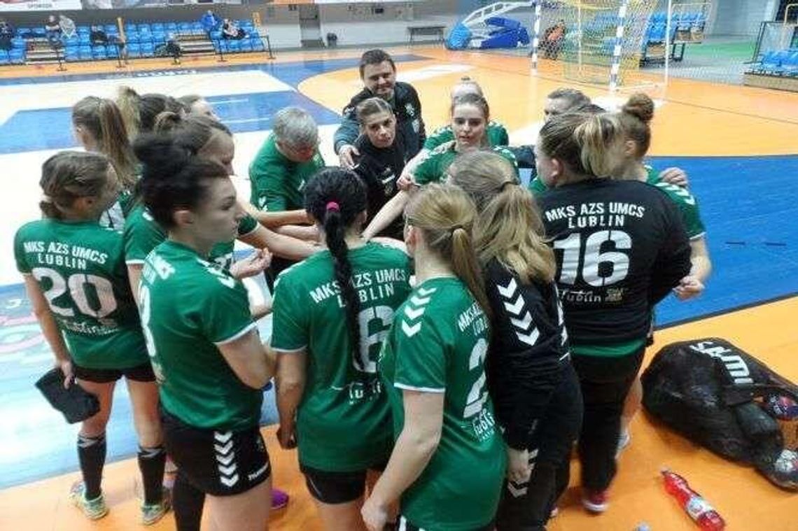 Niepotrzebne nerwy akademiczek