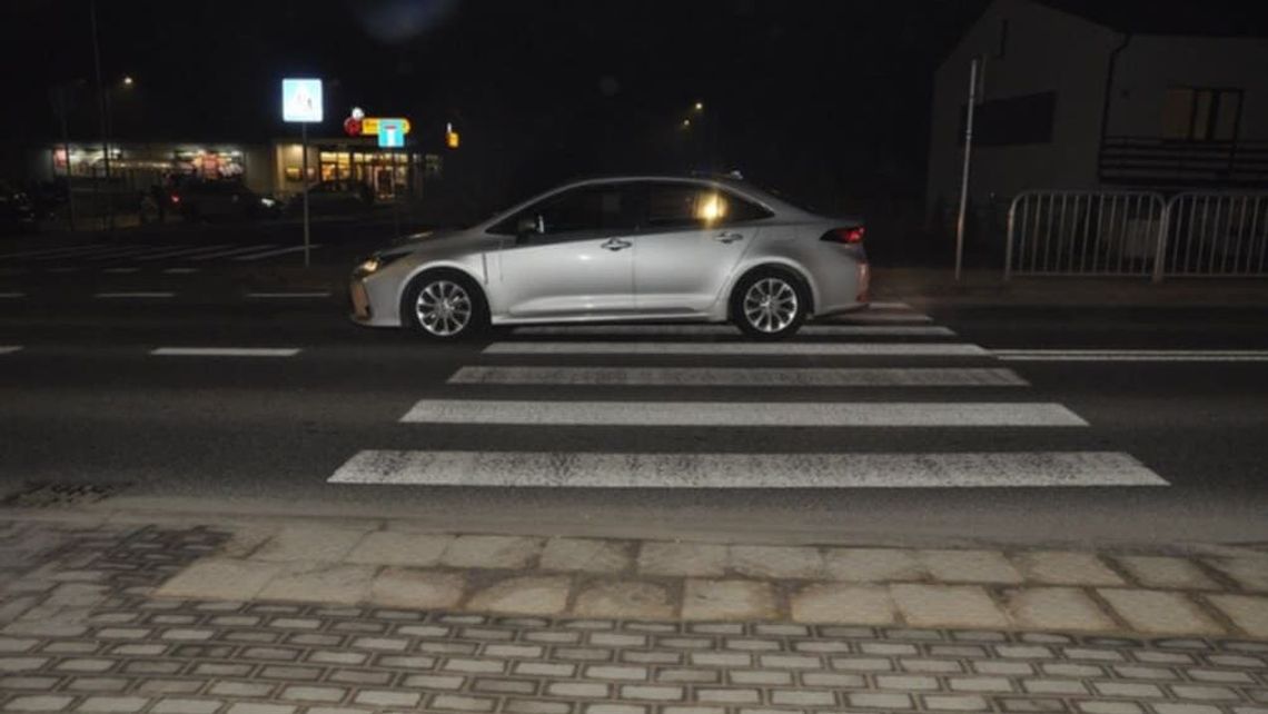 Nieprzyjazne dla pieszych. Radny ma pomysł na przejście przy Witoroskiej Nieprzyjazne dla pieszych. Radny ma pomysł na przejście przy Witoroskiej