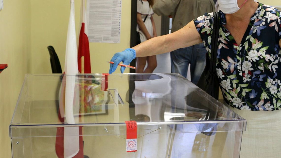 Nietypowa akcja Ministerstwa Zdrowia. Sprawdzili na kogo głosują przeciwnicy restrykcji