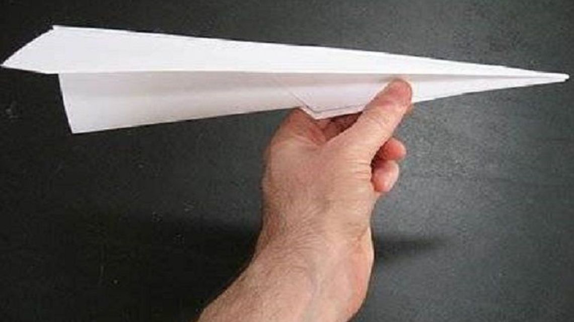 Nietypowa atrakcja w Kazimierzu - mistrzostwa w rzucaniu samolotów