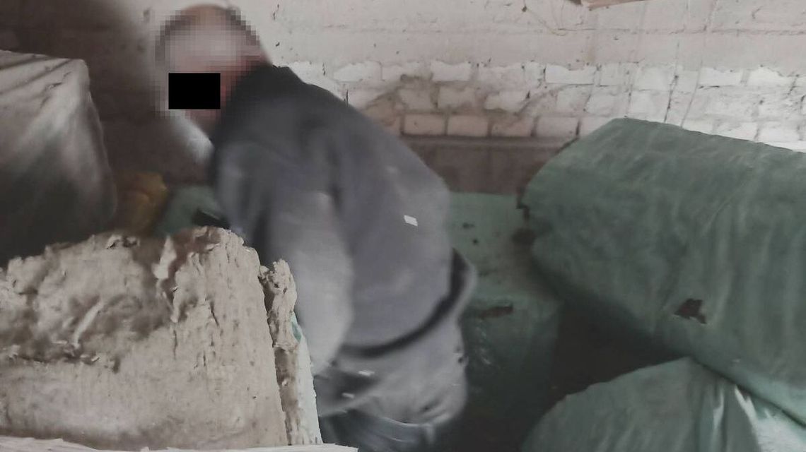 Nietypowa kryjówka nie pomogła. 39-latek trafił do więzienia Nietypowa kryjówka nie pomogła. 39-latek trafił do więzienia