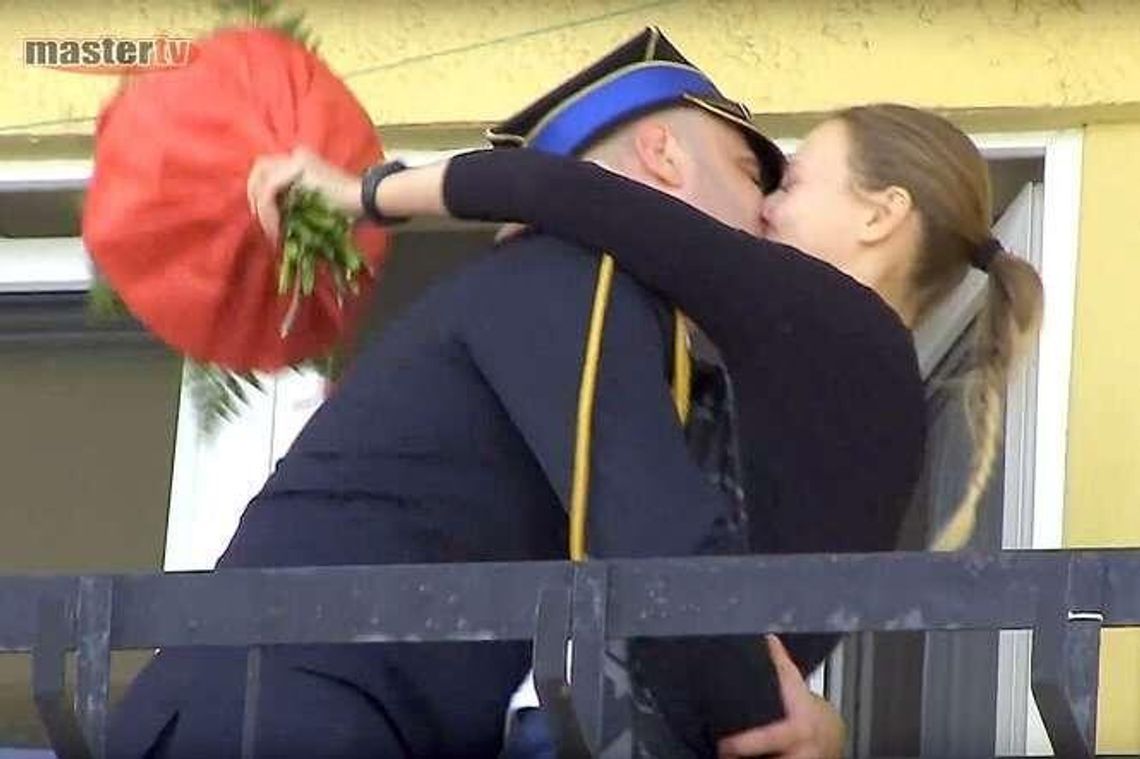 Nietypowe oświadczyny strażaka. "Jola niczego nie podejrzewała"