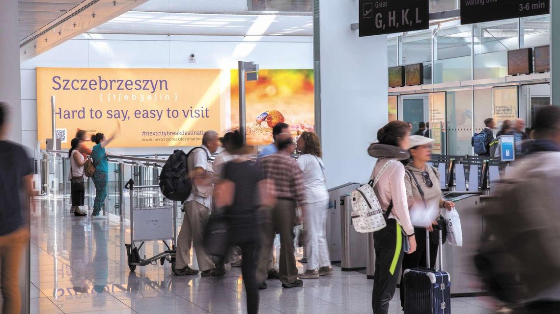 Nietypowe zaproszenie na zagranicznym lotnisku. "Pomysł chyba się spodobał" Nietypowe zaproszenie na zagranicznym lotnisku. "Pomysł chyba się spodobał"