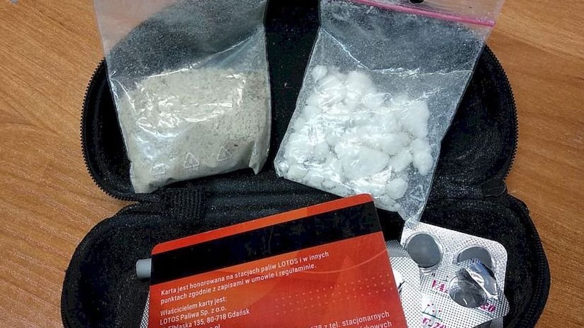 Nietypowy pomysł na biznes. Oprócz ludzi przewoził także narkotyki Nietypowy pomysł na biznes. Oprócz ludzi przewoził także narkotyki