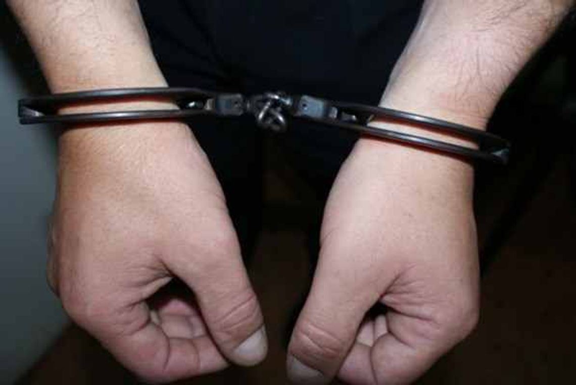 Niezdarny złodziej włamał się do szkoły, ale niczego nie znalazł