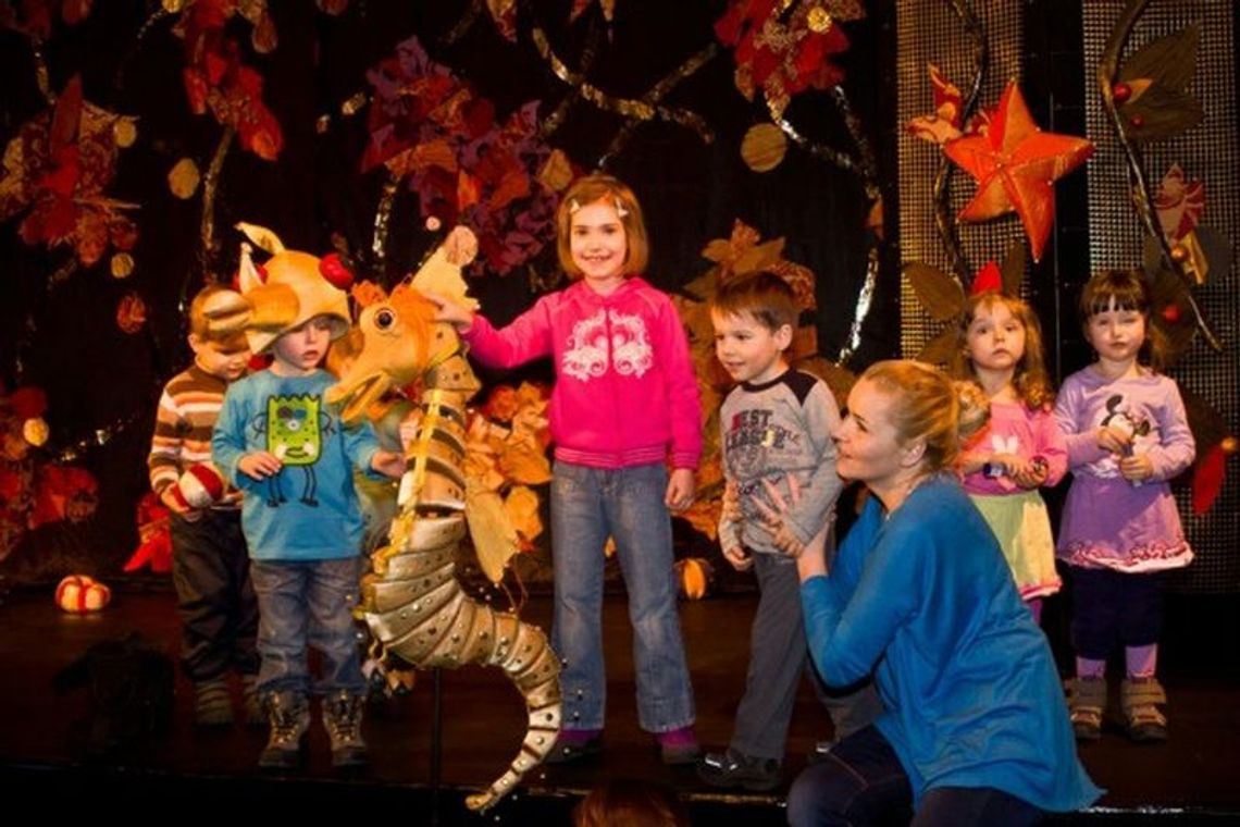 Niezwykła sesja fotograficzna w Teatrze Andersena: Zapozuj aktorom Niezwykła sesja fotograficzna w Teatrze Andersena: Zapozuj aktorom