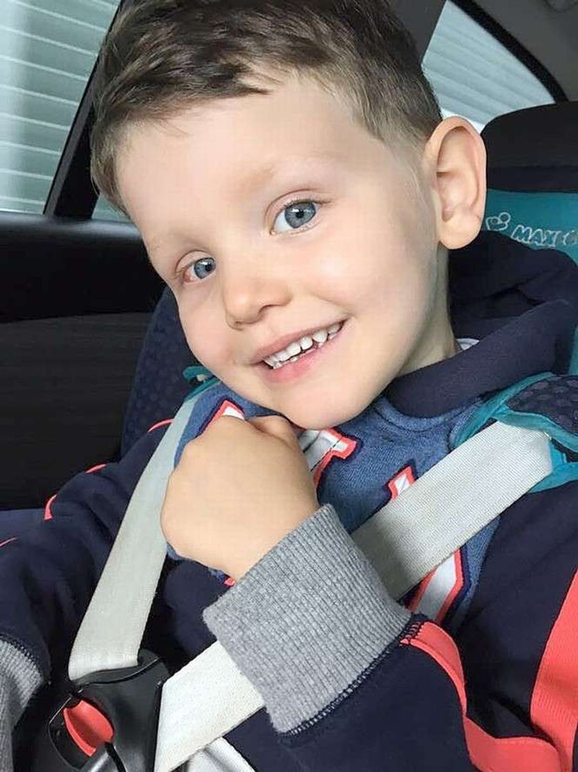 Niezwykły pomysł nauczyciela. Zamiast przynosić kwiatka na koniec roku pomóż Jasiowi