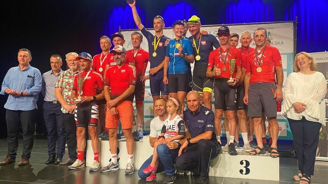 No i zajechali na podium. Policjanci z Zamościa w czołówce kolarskich zawodów
