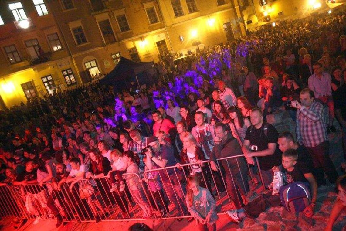 Noc Kultury: Radni chcą wolontariuszy, którzy upomną pijących Noc Kultury: Radni chcą wolontariuszy, którzy upomną pijących