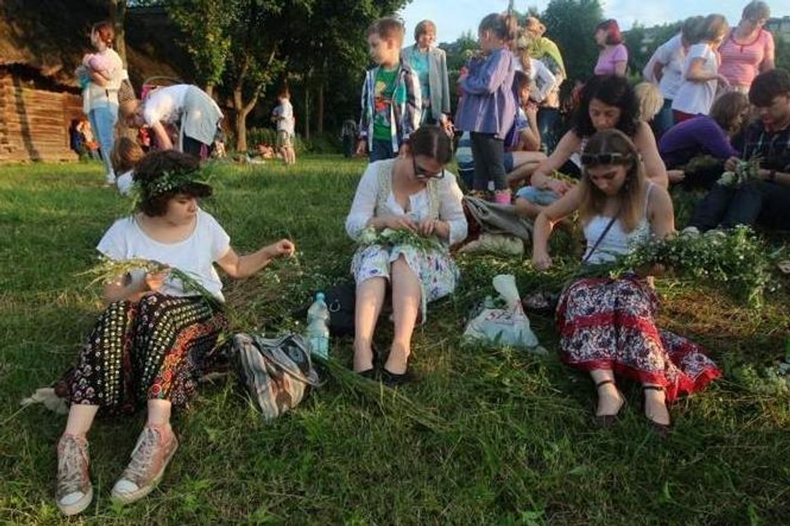 Noć Świętojańska w skansenie (zdjęcia) Noć Świętojańska w skansenie (zdjęcia)
