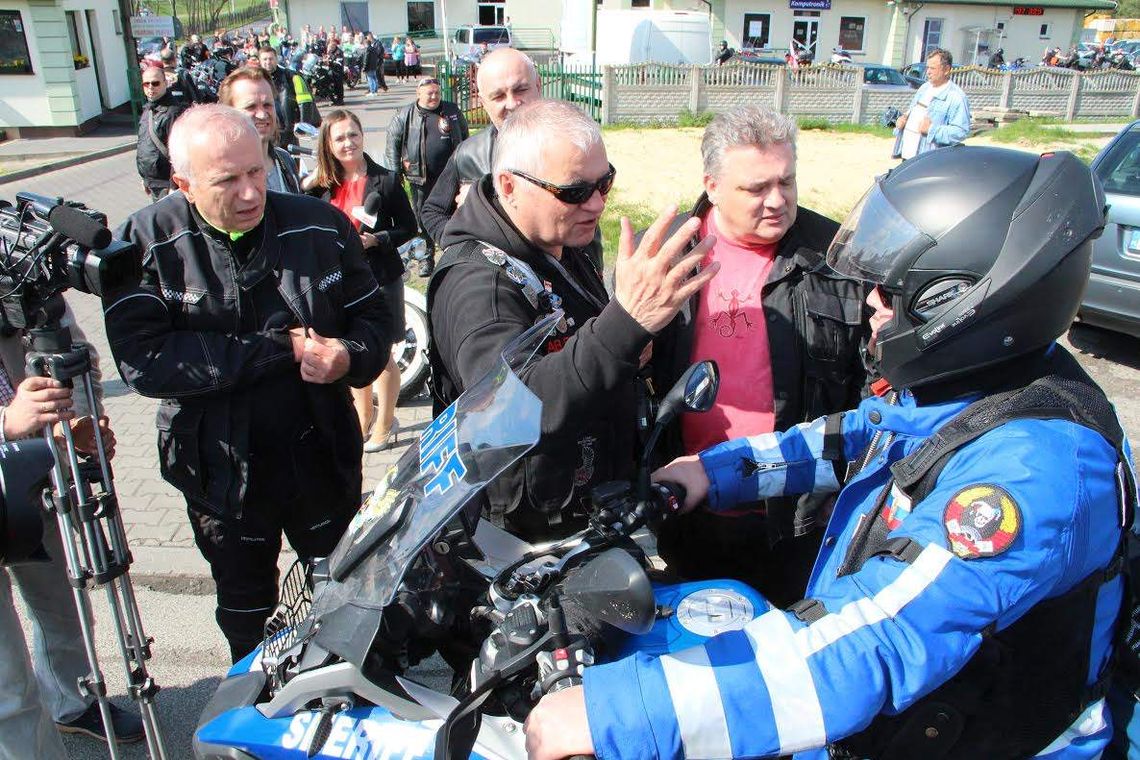 Nocne Wilki nie wjechały do Polski. Kilka godzin kontroli. \"Nie spełnili warunków\"