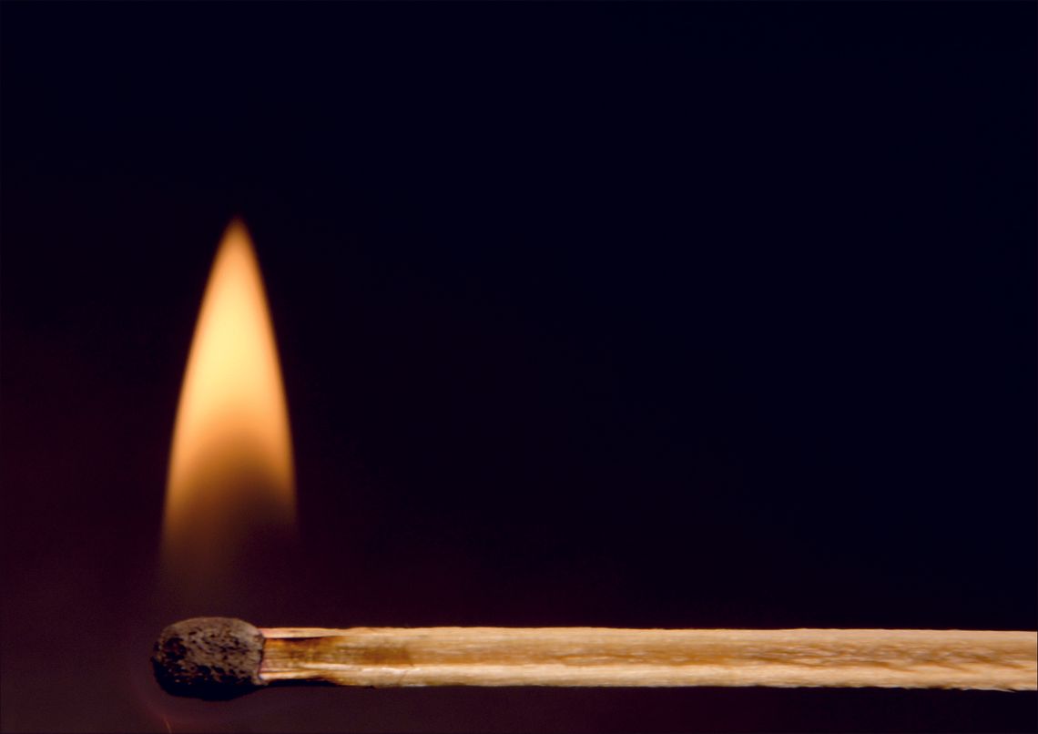 Nocny pożar odsłonił rodzinną tragedię. Nie żyje 74-letnia kobieta Nocny pożar odsłonił rodzinną tragedię. Nie żyje 74-letnia kobieta