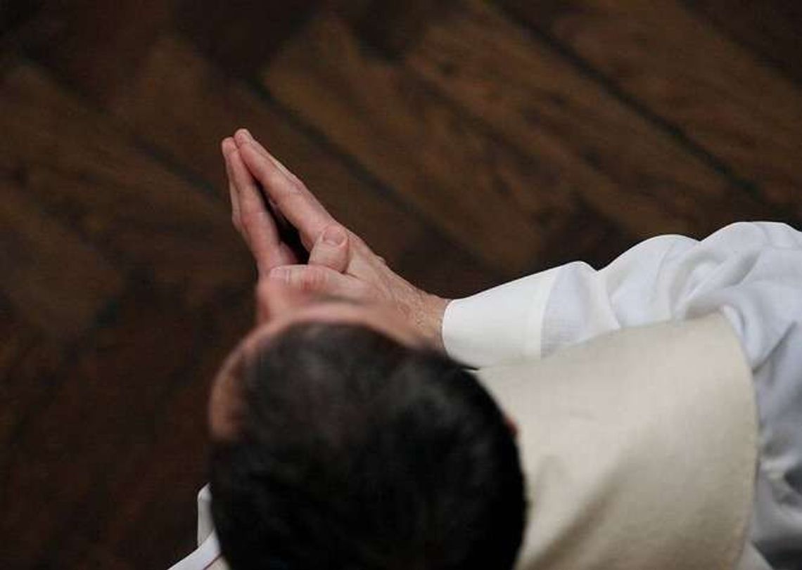 Nocny protest parafian w Radecznicy: Zostawcie nam ojca! Nocny protest parafian w Radecznicy: Zostawcie nam ojca!