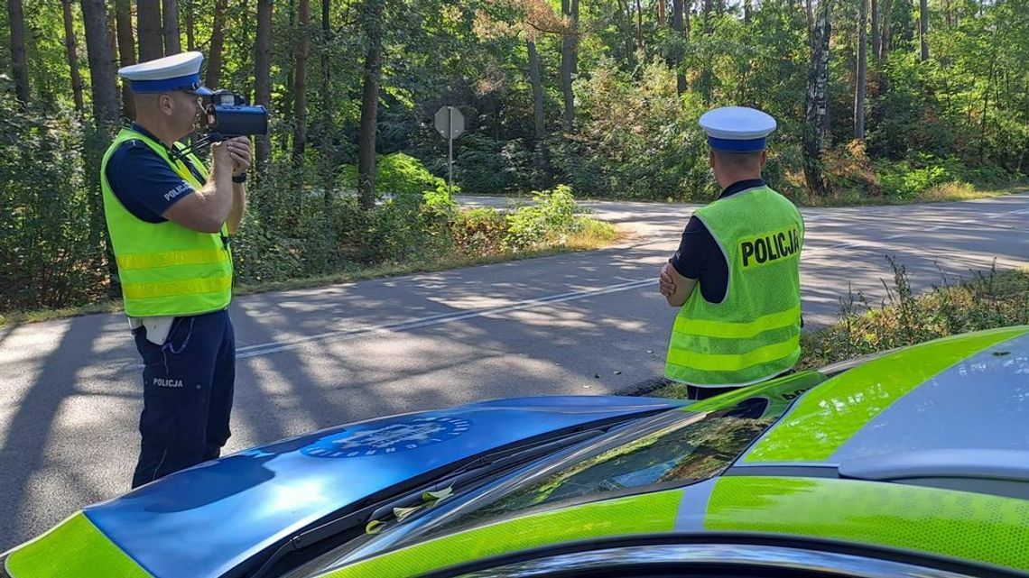 Noga z gazu! Dzisiaj więcej drogówki w terenie