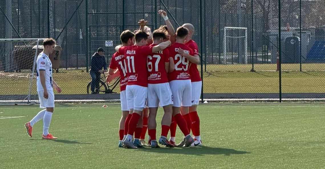 Nokaut w 25 minut. Lewart zaaplikował Tomasovii piątkę