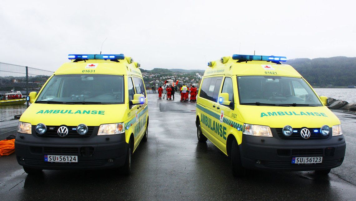 Norwegia: Uzbrojony mężczyzna ukradł karetkę i wjechał w przechodniów Norwegia: Uzbrojony mężczyzna ukradł karetkę i wjechał w przechodniów