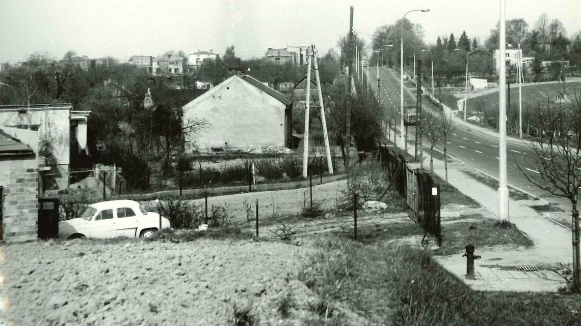 Nostalgiczny spacer po Sławinku i Sławinie z lat 70-tych. Te dzielnice Lublina zmieniły się nie do poznania Nostalgiczny spacer po Sławinku i Sławinie z lat 70-tych. Te dzielnice Lublina zmieniły się nie do poznania