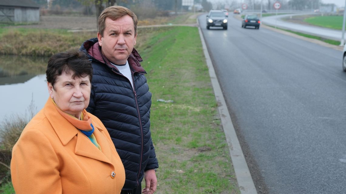 Nowa droga jest, chodnika nie zbudowano. Mieszkańcy: Czujemy się oszukani