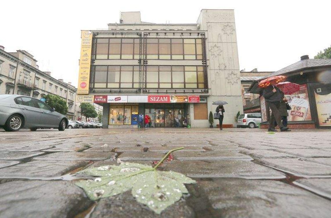 Nowa galeria z parkingiem podziemnym zamiast pedetu. "Trwają rozmowy z inwestorem"