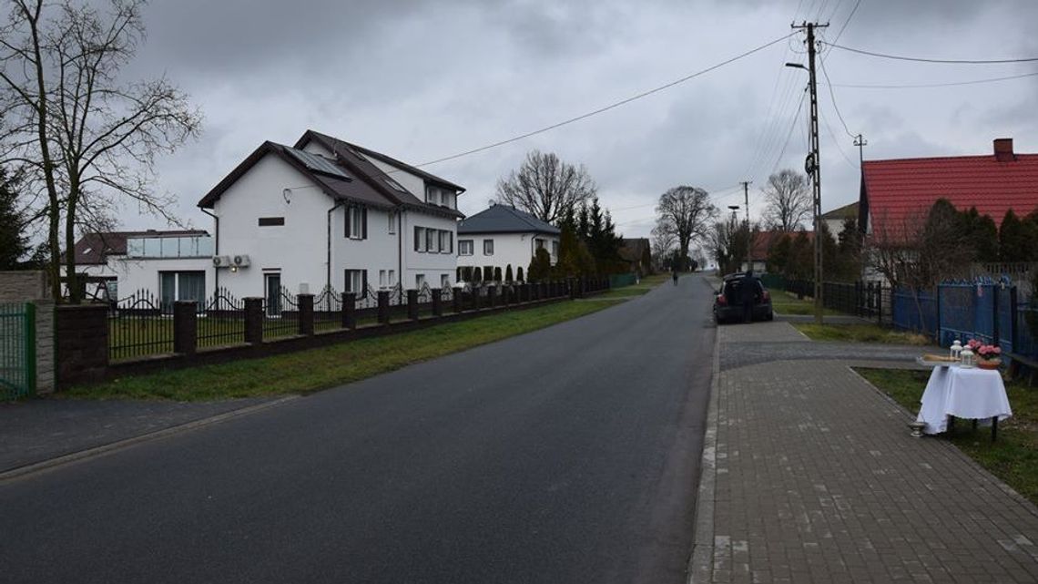 Nowa nawierzchnia na trasie Halasy-Żabce w powiecie bialskim