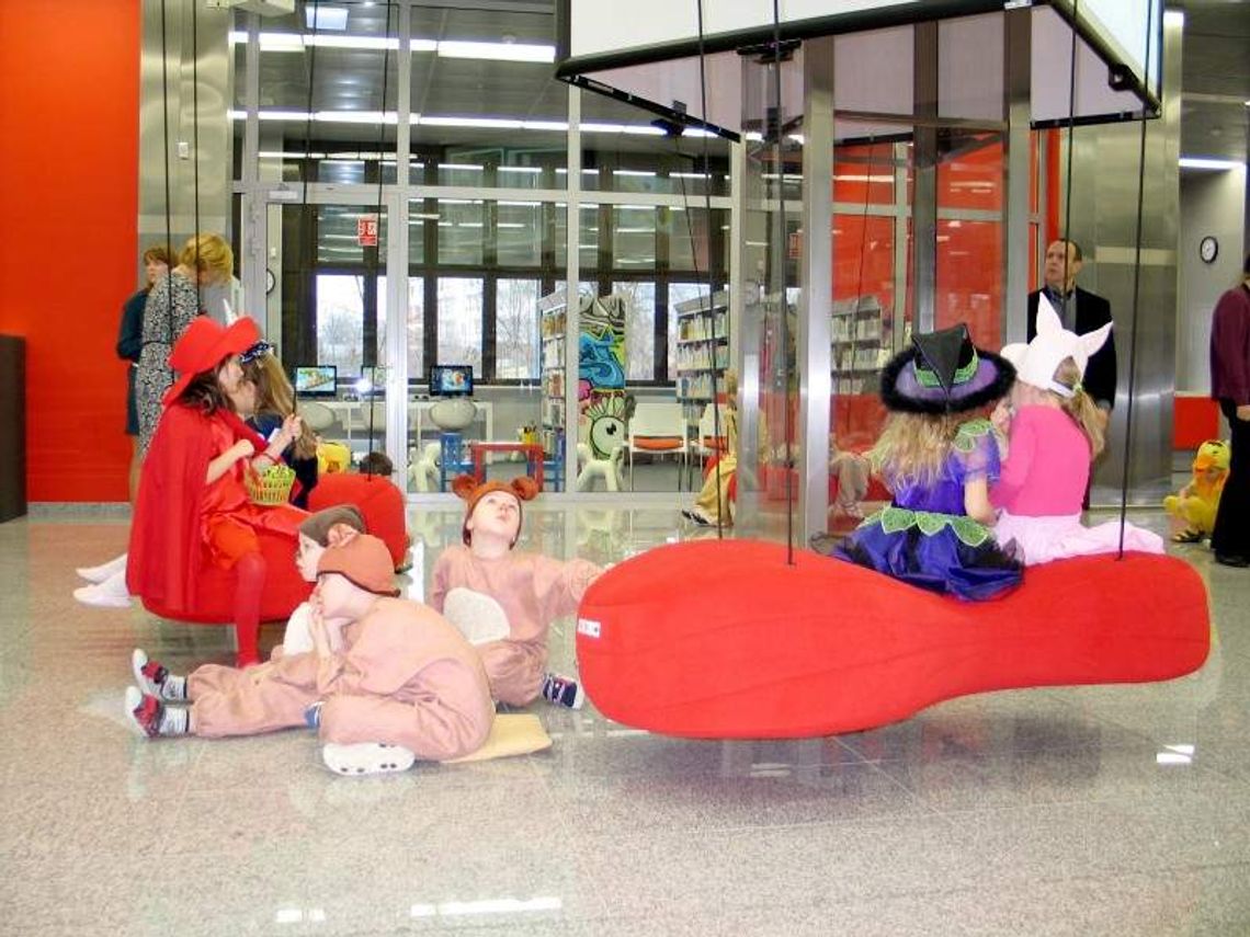 Nowa siedziba Chełmskiej Biblioteki Publicznej otwarta. Jest się czym chwalić Nowa siedziba Chełmskiej Biblioteki Publicznej otwarta. Jest się czym chwalić