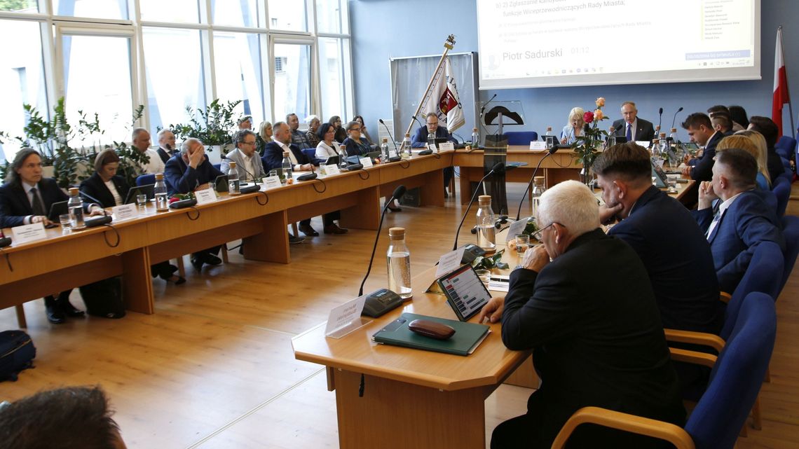 Nowa większość zaczyna rządy w puławskiej radzie